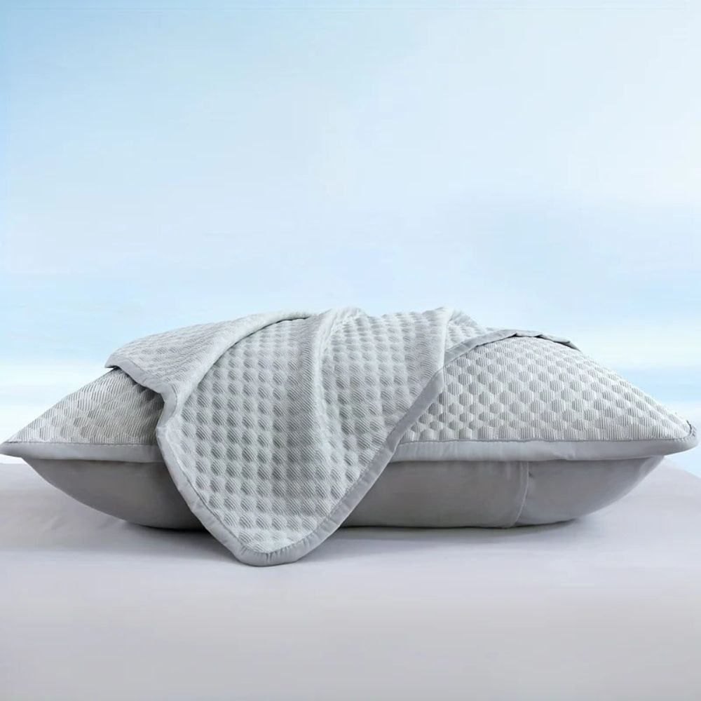 CoolBreeze™ Lightweight Bedding for Ultimate Comfort durin Summer