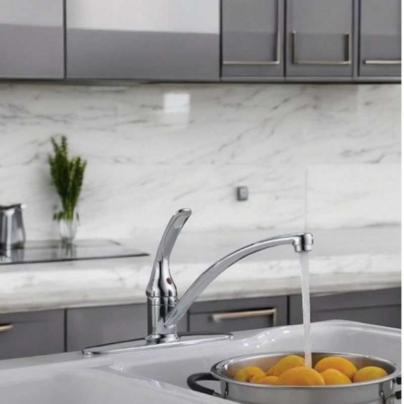 DeltaFaucet™ Single-Handle Kitchen Faucet – Effortless Control for Every Home 1