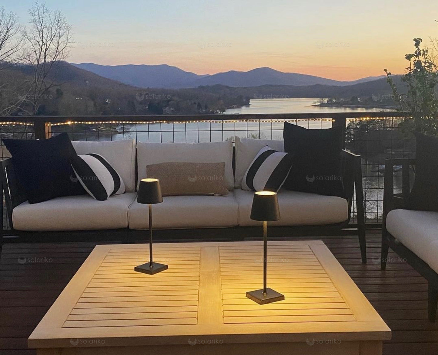 LuxeGlow™ Touch Table Lamp - Stylish Cordless Lamp for Home & Outdoor Use 3