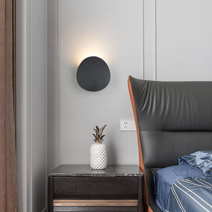 Minimalist Round Wall Lamp™ - Stylish Outdoor Wall Light for Patios and Fences 6