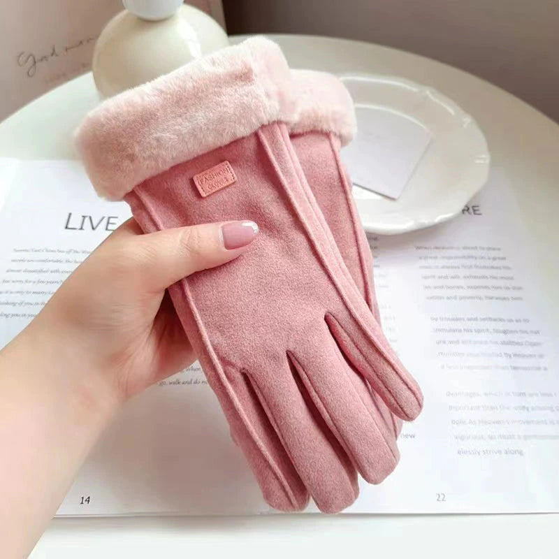 WarmGlove™ Heated Winter Gloves for Ultimate Comfort in Cold Weather