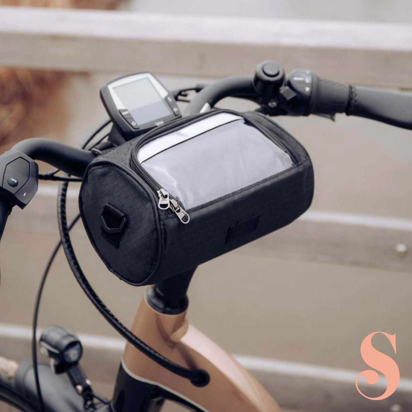CycleMate™ Touchscreen Bike Bag for Hands-Free Navigation and Storage