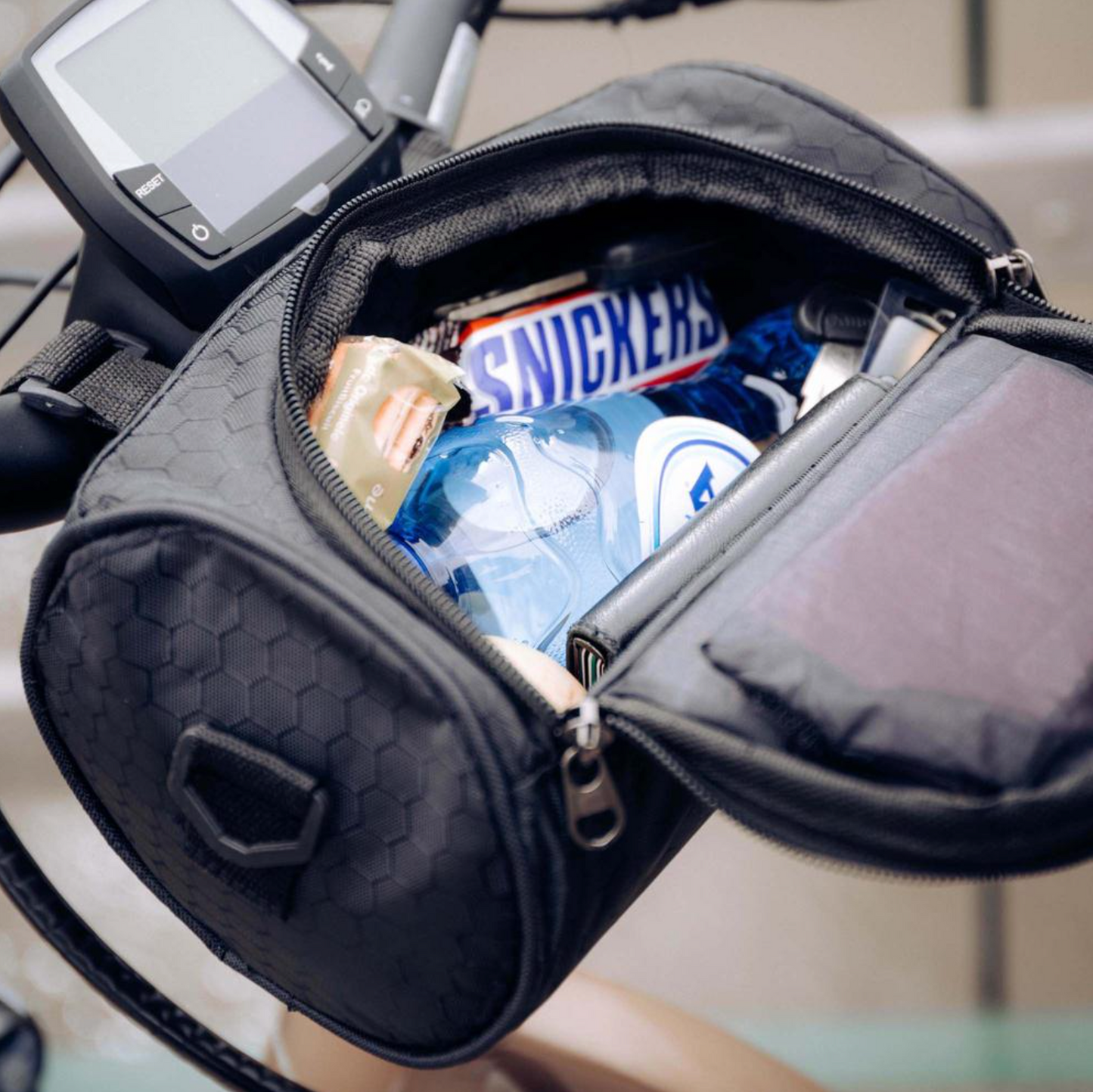 CycleMate™ Touchscreen Bike Bag for Hands-Free Navigation and Storage