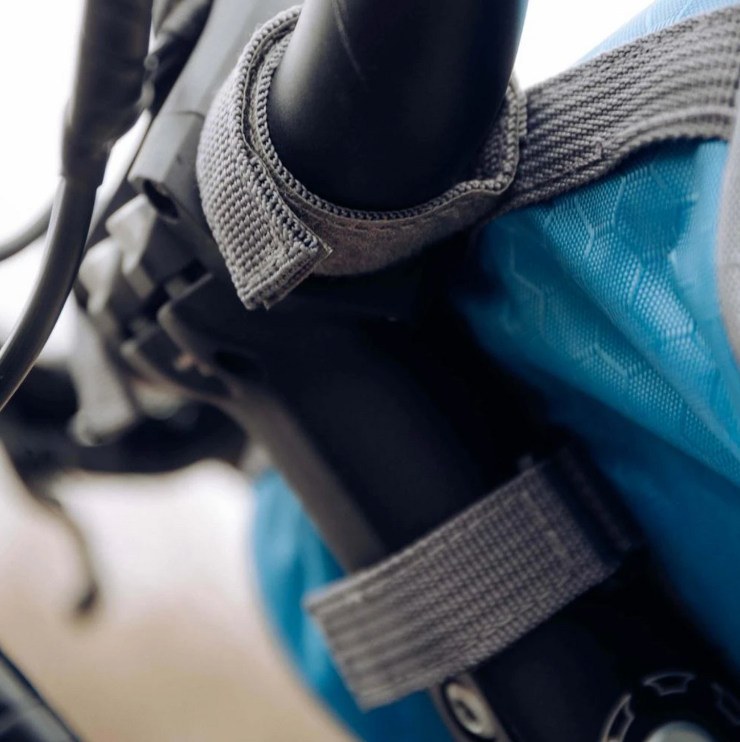 CycleMate™ Touchscreen Bike Bag for Hands-Free Navigation and Storage
