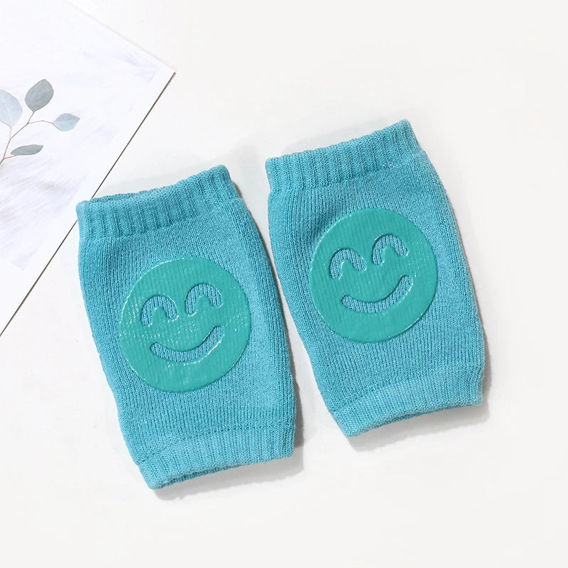 CuddleKnee™ Cushioned Knee Pads for Crawling Infants and Toddlers – Best Knee Protectors - 7