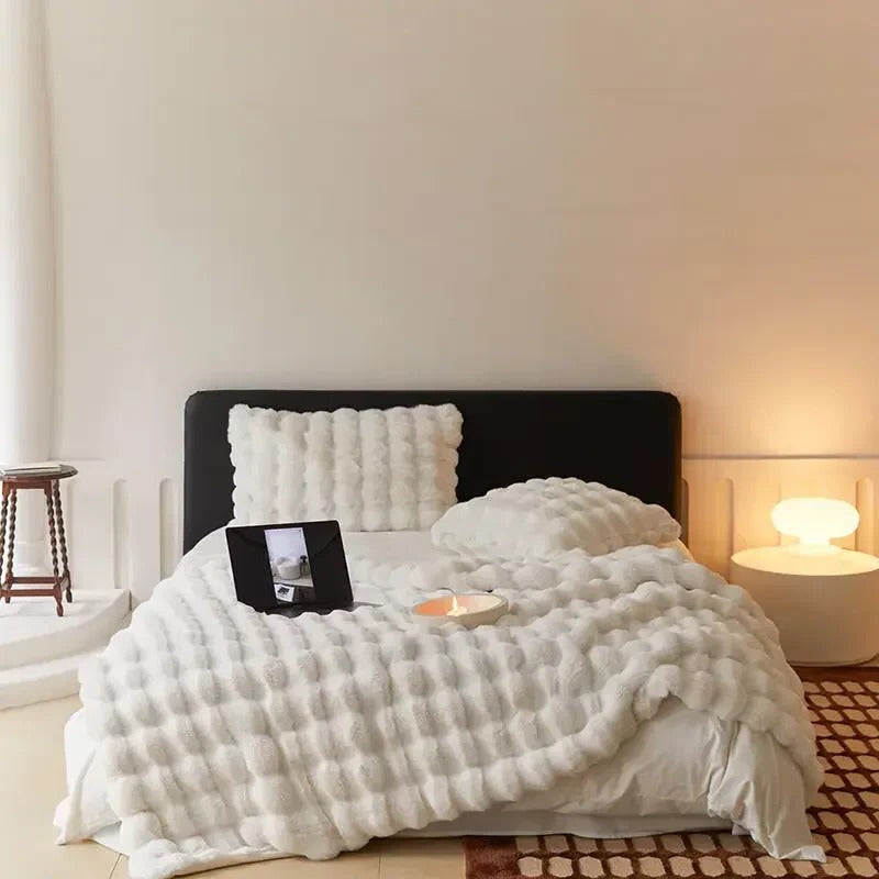 CozyNest™ Multi-Season Blanket for Year-Round Comfort and Warmth 6
